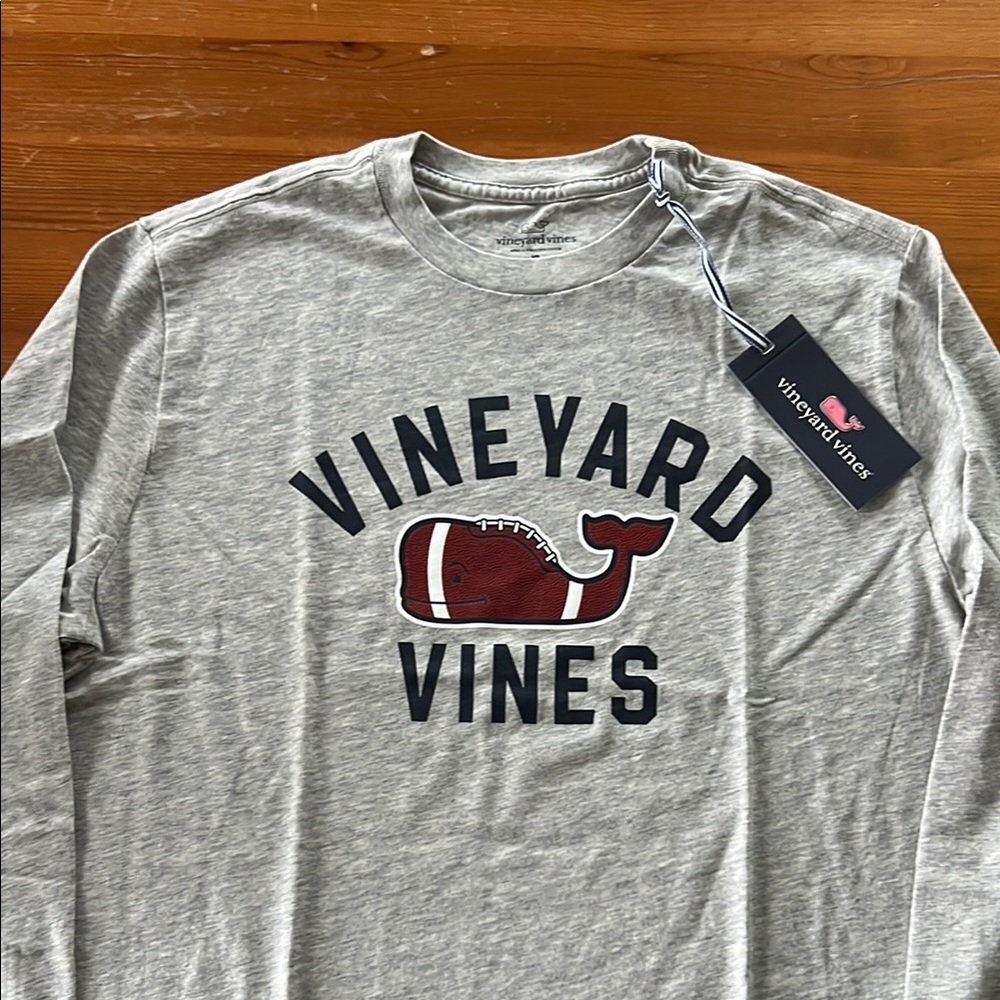 NWT | Vineyard Vines Textured Football Gray T-Shirt